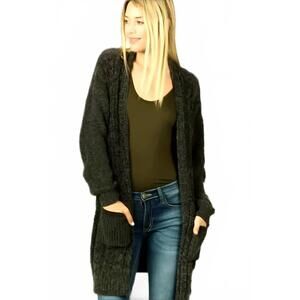NEW ACTIVE BASIC iris chenille cardigan in black
